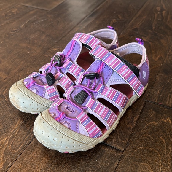 Dream Paris - Closed-Toe Outdoor Summer Sport Sandals - Size 3 - Picture 2 of 5